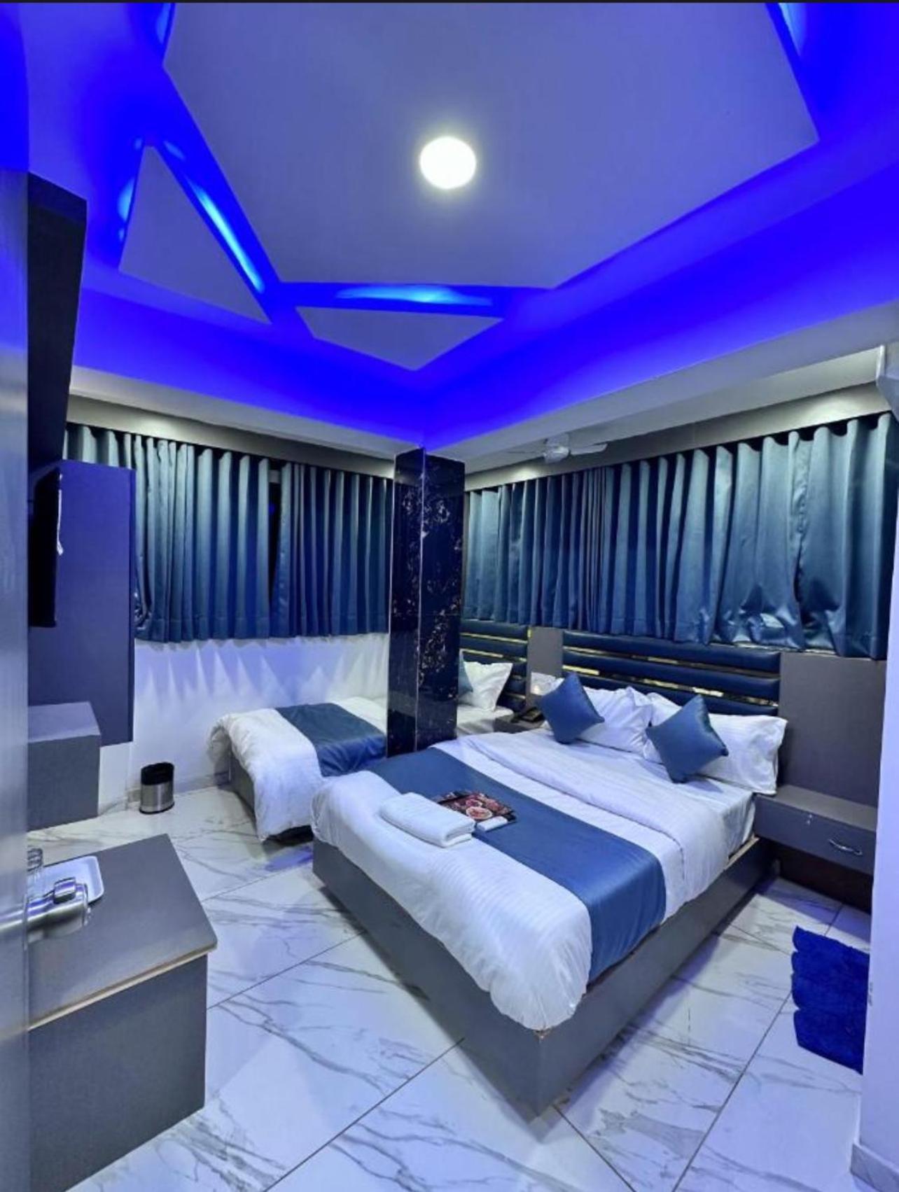 Hotel Season Ahmedabad Exterior foto